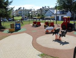 15. Plac zabaw
